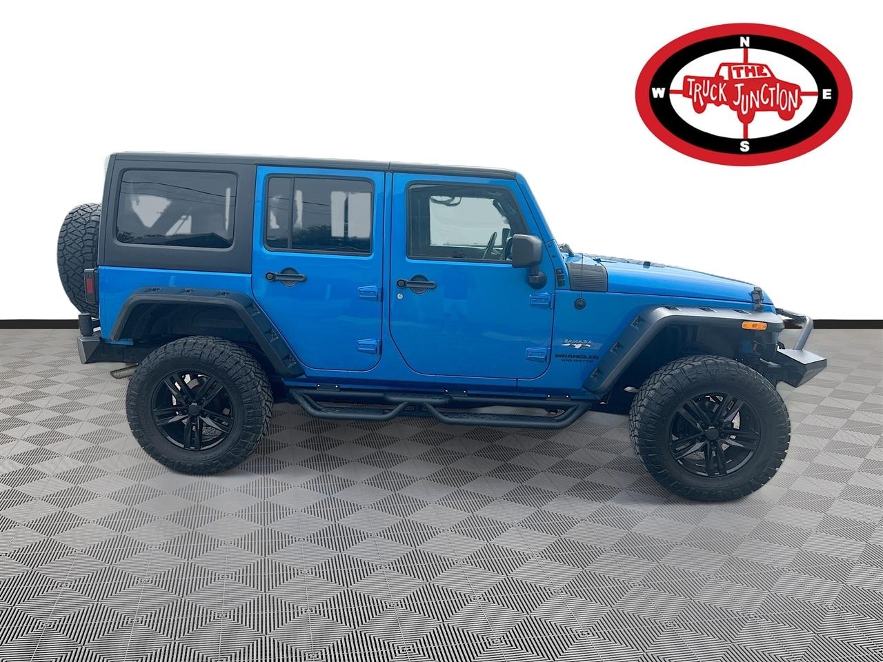 Jeep Wrangler Unlimited 4WD 4dr Sahara 2016