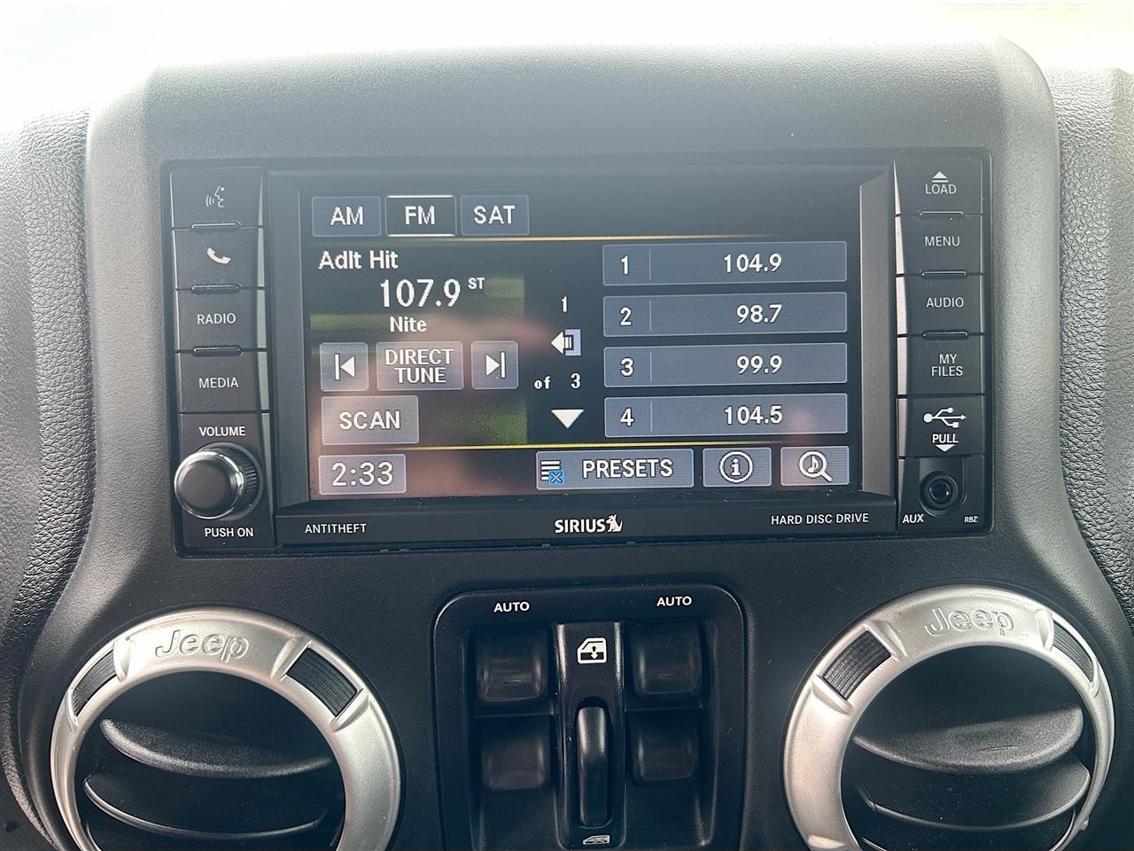Jeep Wrangler Unlimited 4WD 4dr Sahara 2016