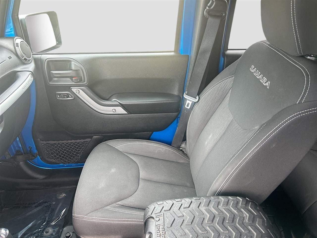 Jeep Wrangler Unlimited 4WD 4dr Sahara 2016