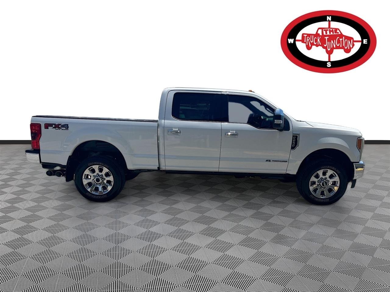 Ford Super Duty F-250 SRW King Ranch 4WD Crew Cab 8' Box 2017