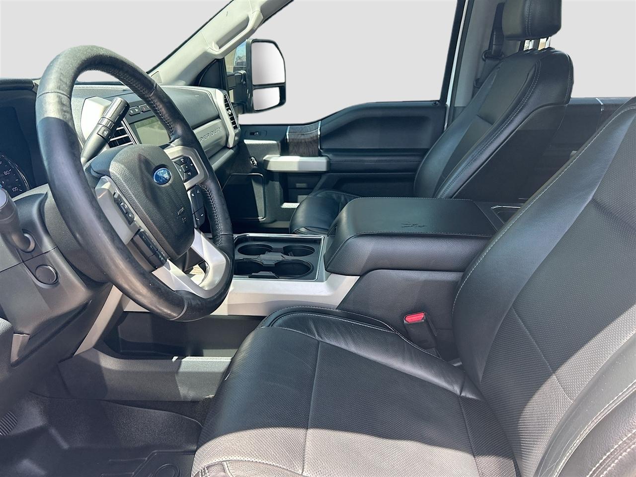 Ford Super Duty F-250 SRW King Ranch 4WD Crew Cab 8' Box 2017