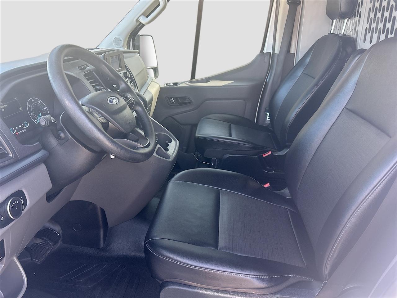 Ford Transit Cargo Van T-250 130" Med Rf 9070 GVWR RWD 2023