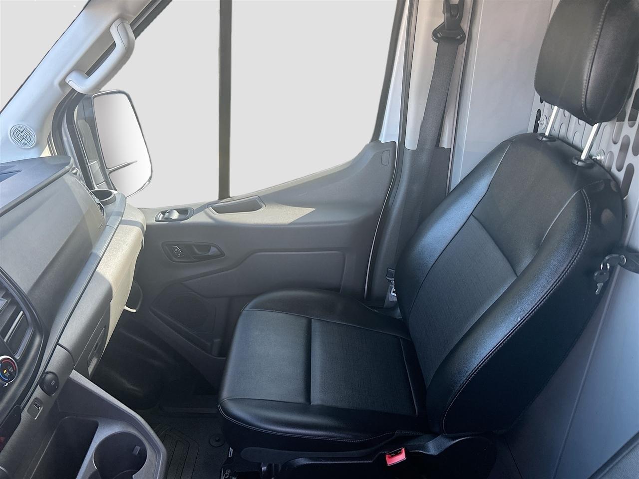 Ford Transit Cargo Van T-250 130" Med Rf 9070 GVWR RWD 2023