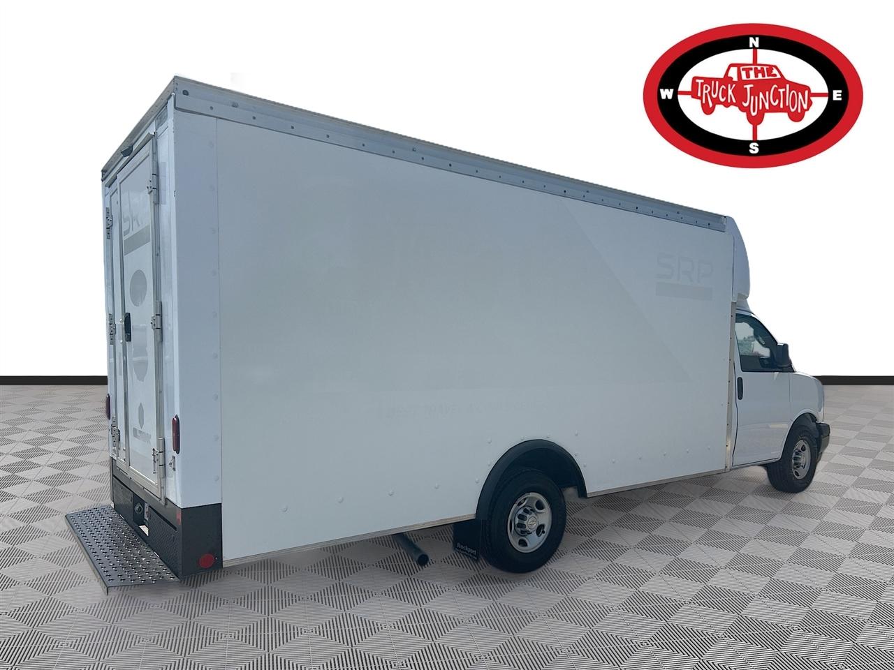 Chevrolet Express Commercial Cutaway 3500 Van 159" 2021
