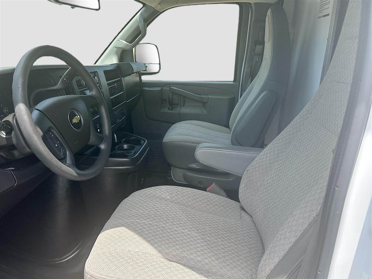 Chevrolet Express Commercial Cutaway 3500 Van 159" 2021