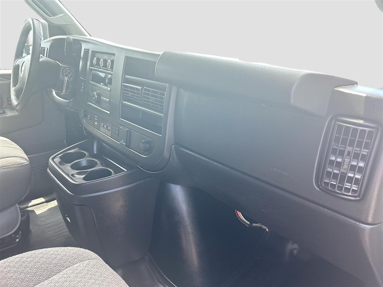 Chevrolet Express Commercial Cutaway 3500 Van 159" 2021