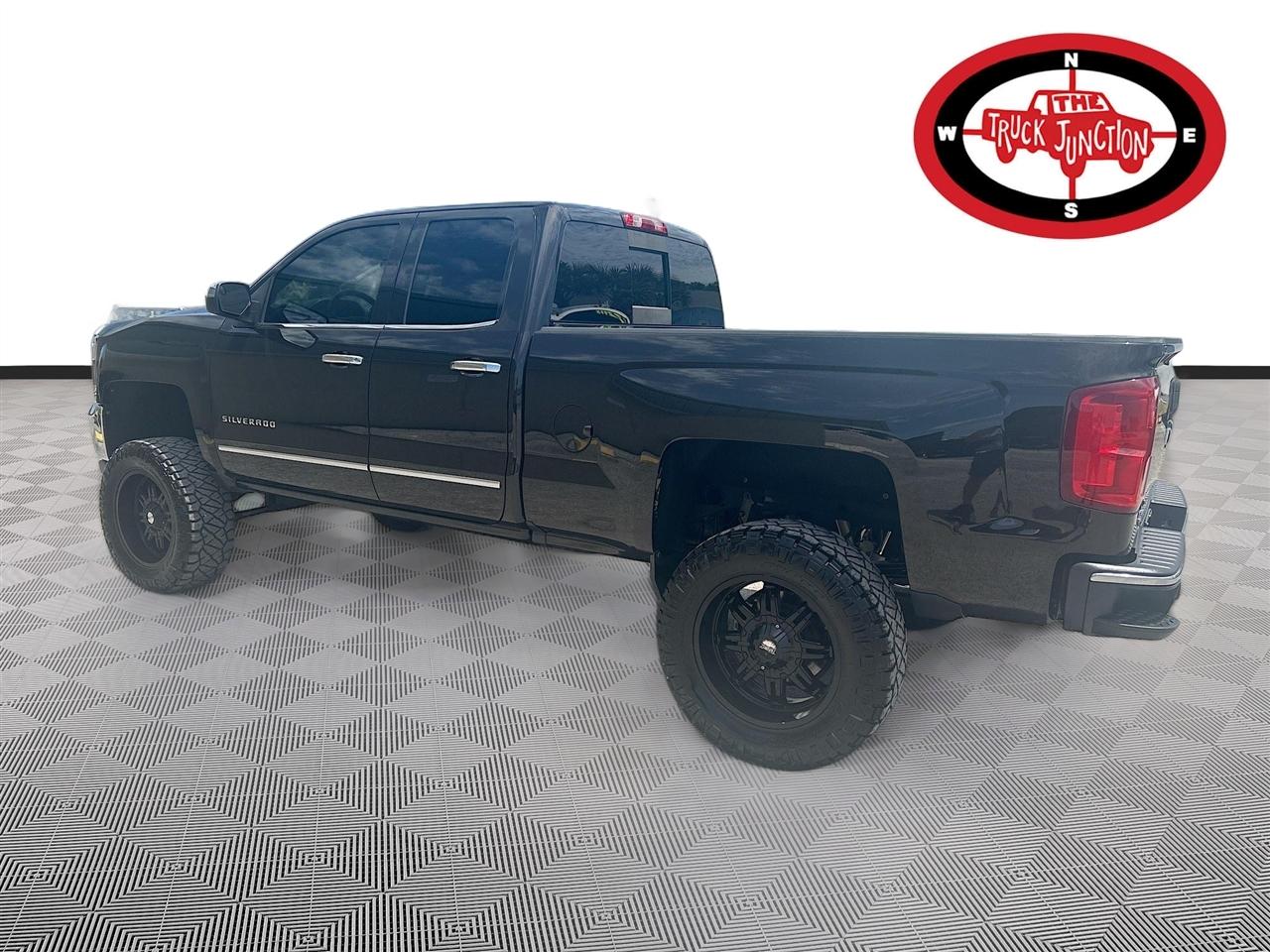 Chevrolet Silverado 1500 2WD Double Cab 143.5" LTZ w/1LZ 2018