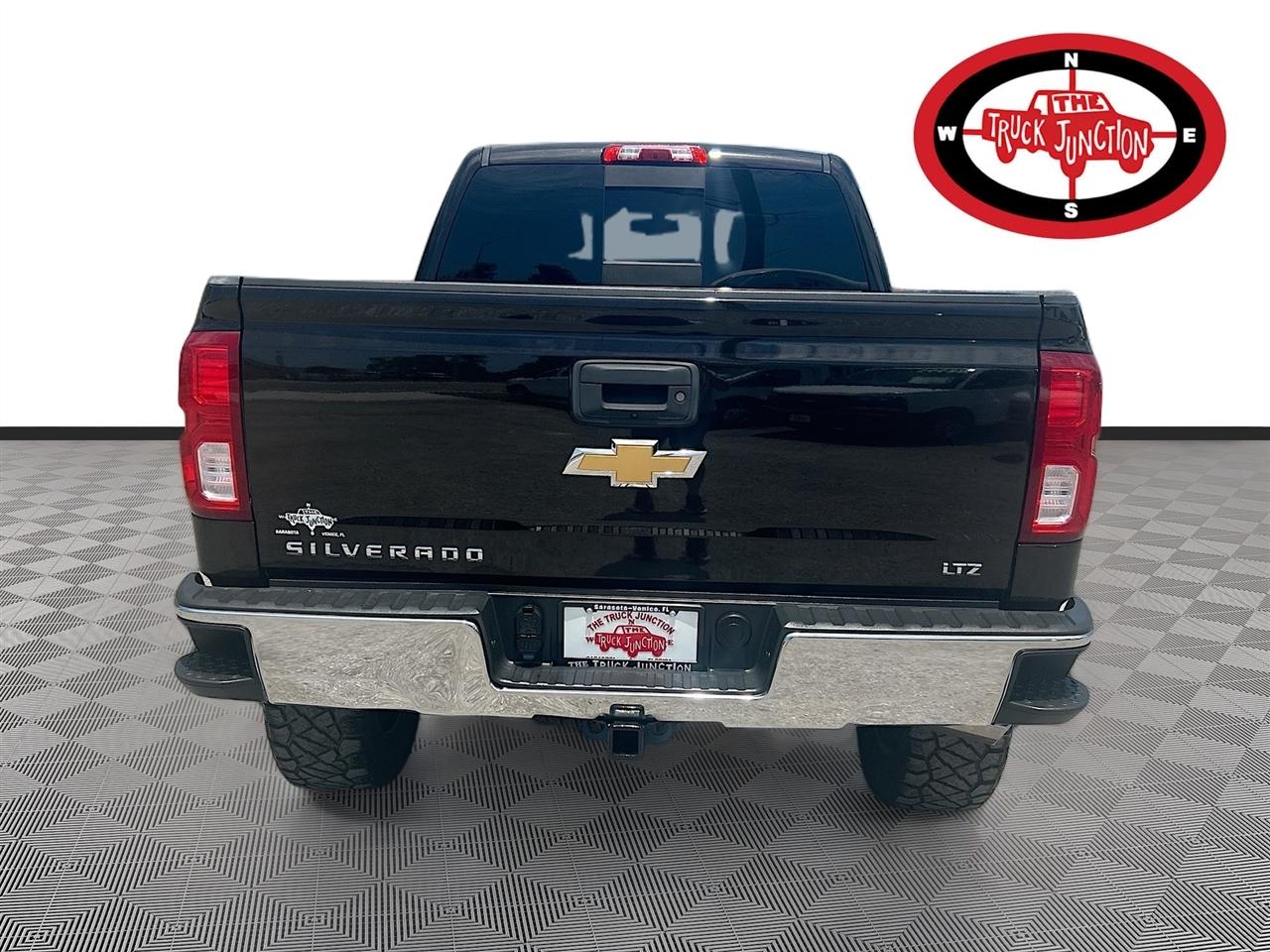Chevrolet Silverado 1500 2WD Double Cab 143.5" LTZ w/1LZ 2018