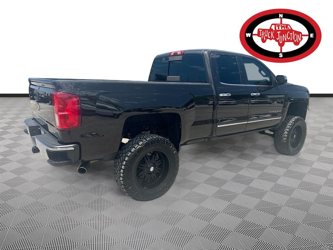 Chevrolet Silverado 1500 2WD Double Cab 143.5" LTZ w/1LZ 2018