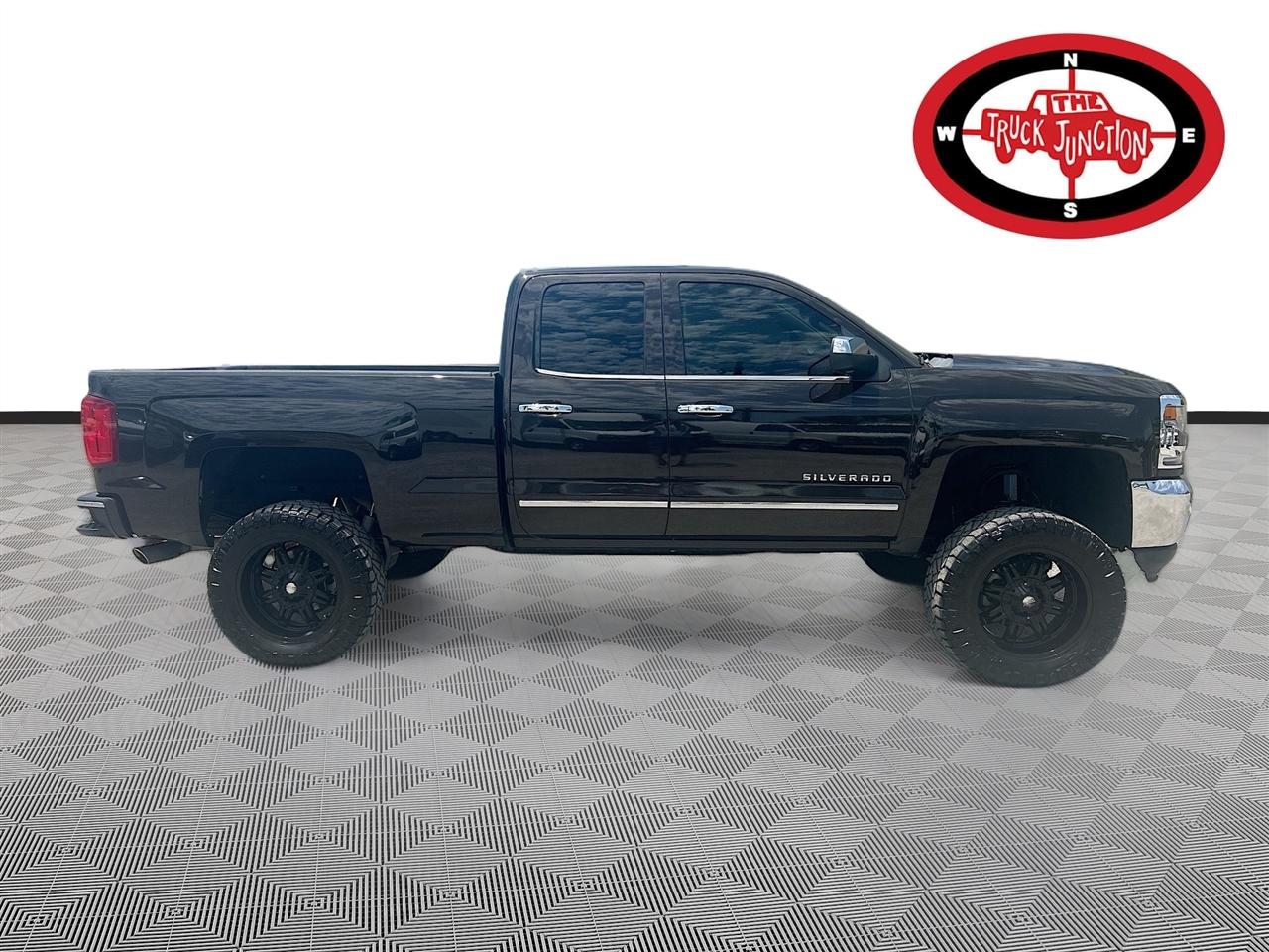 Chevrolet Silverado 1500 2WD Double Cab 143.5" LTZ w/1LZ 2018
