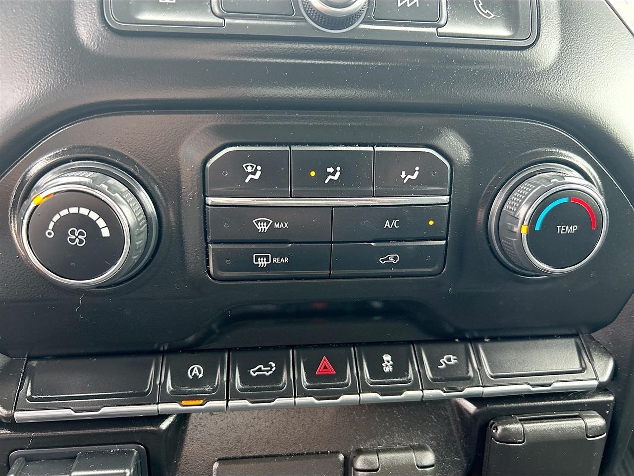 Chevrolet Silverado 1500 4WD Double Cab 147" Custom 2021