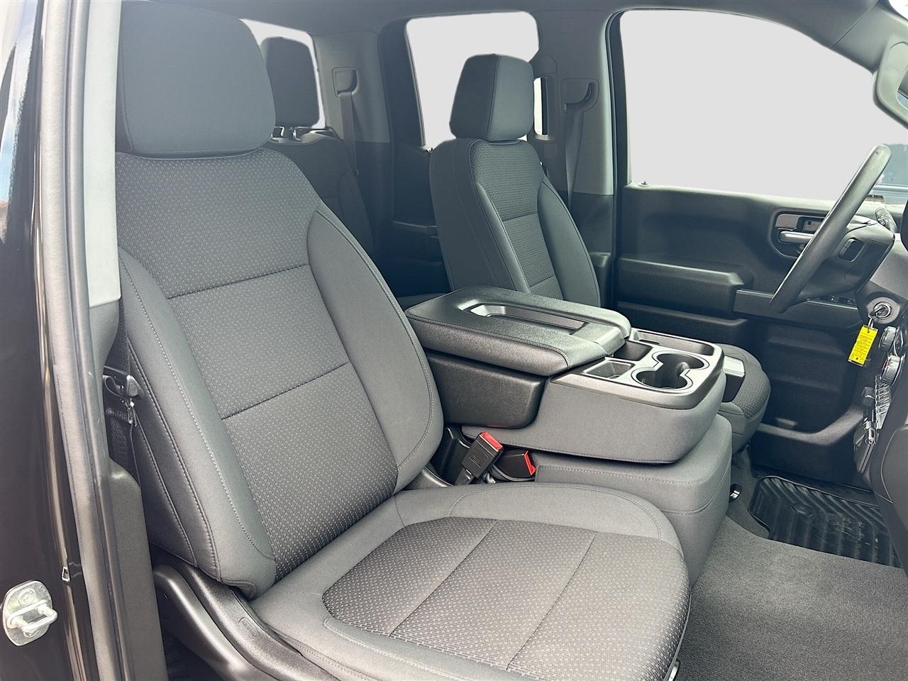Chevrolet Silverado 1500 4WD Double Cab 147" Custom 2021