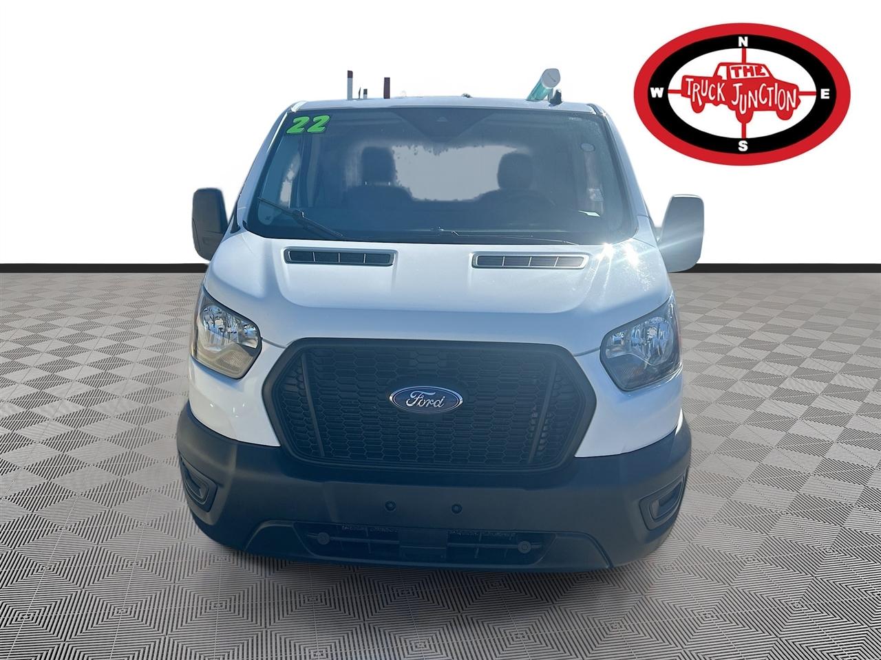 Ford Transit Cargo Van T-150 130" Low Rf 8670 GVWR RWD 2022
