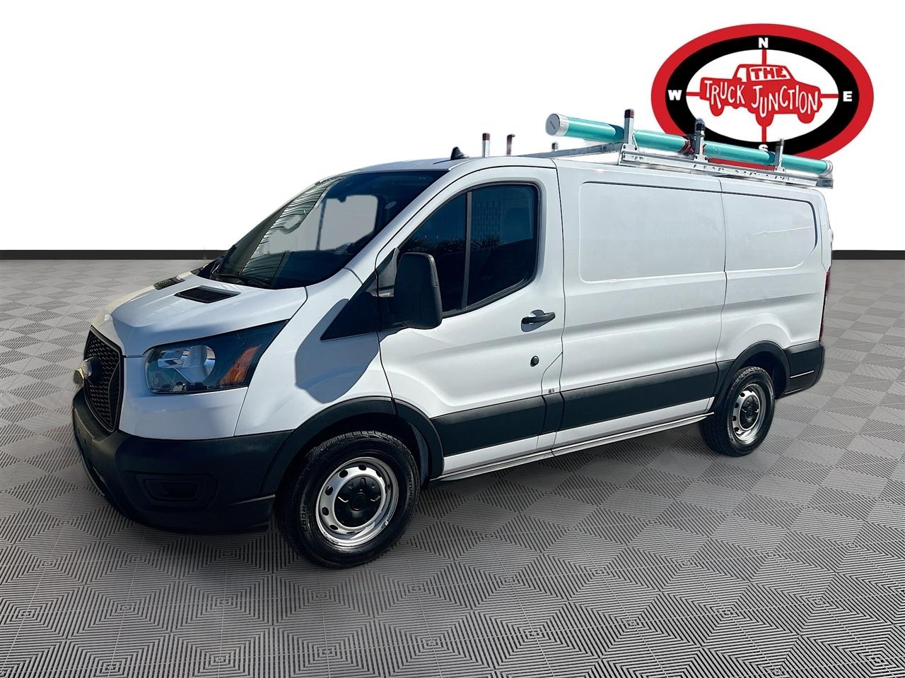 Ford Transit Cargo Van T-150 130" Low Rf 8670 GVWR RWD 2022