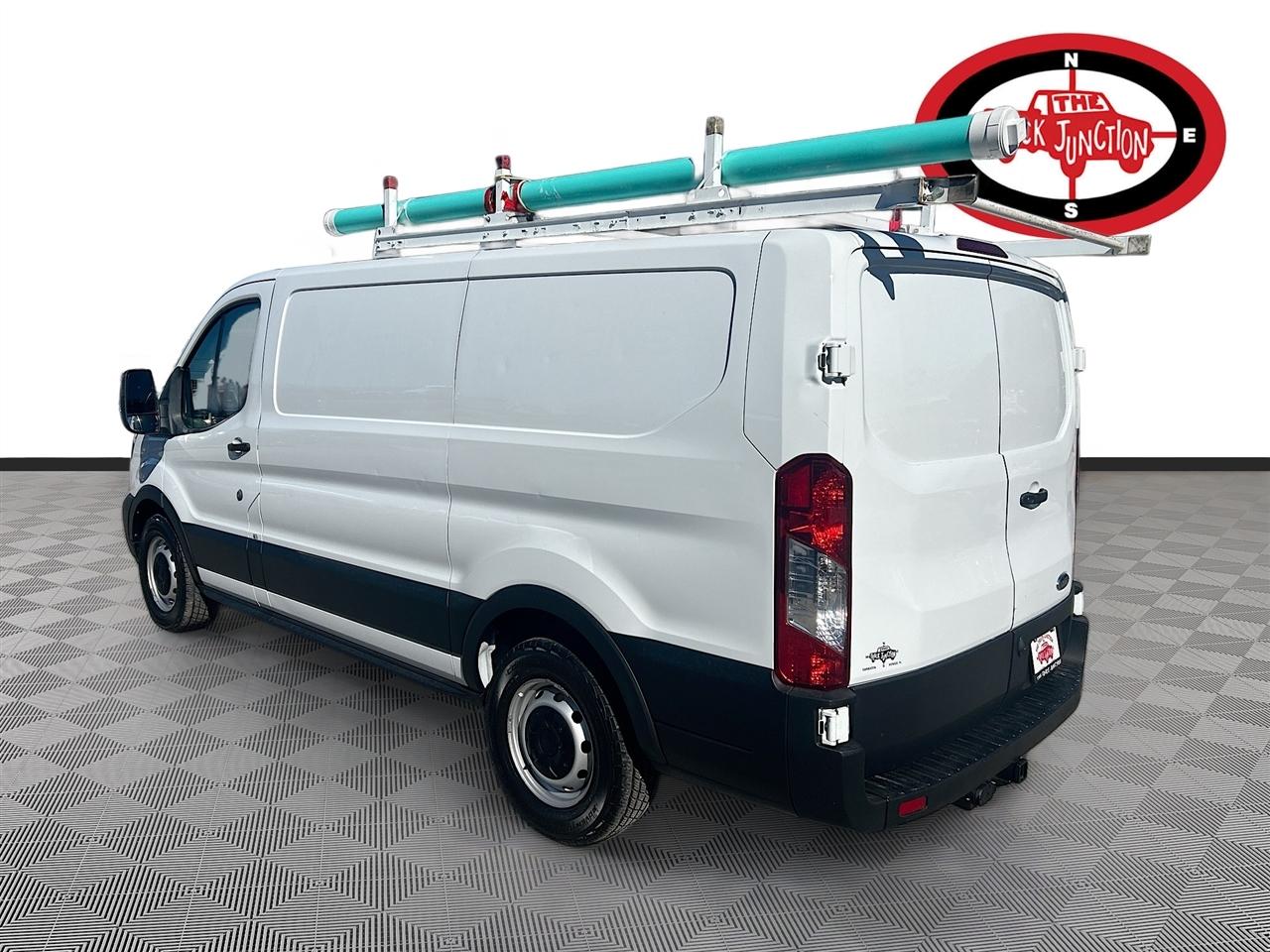 Ford Transit Cargo Van T-150 130" Low Rf 8670 GVWR RWD 2022
