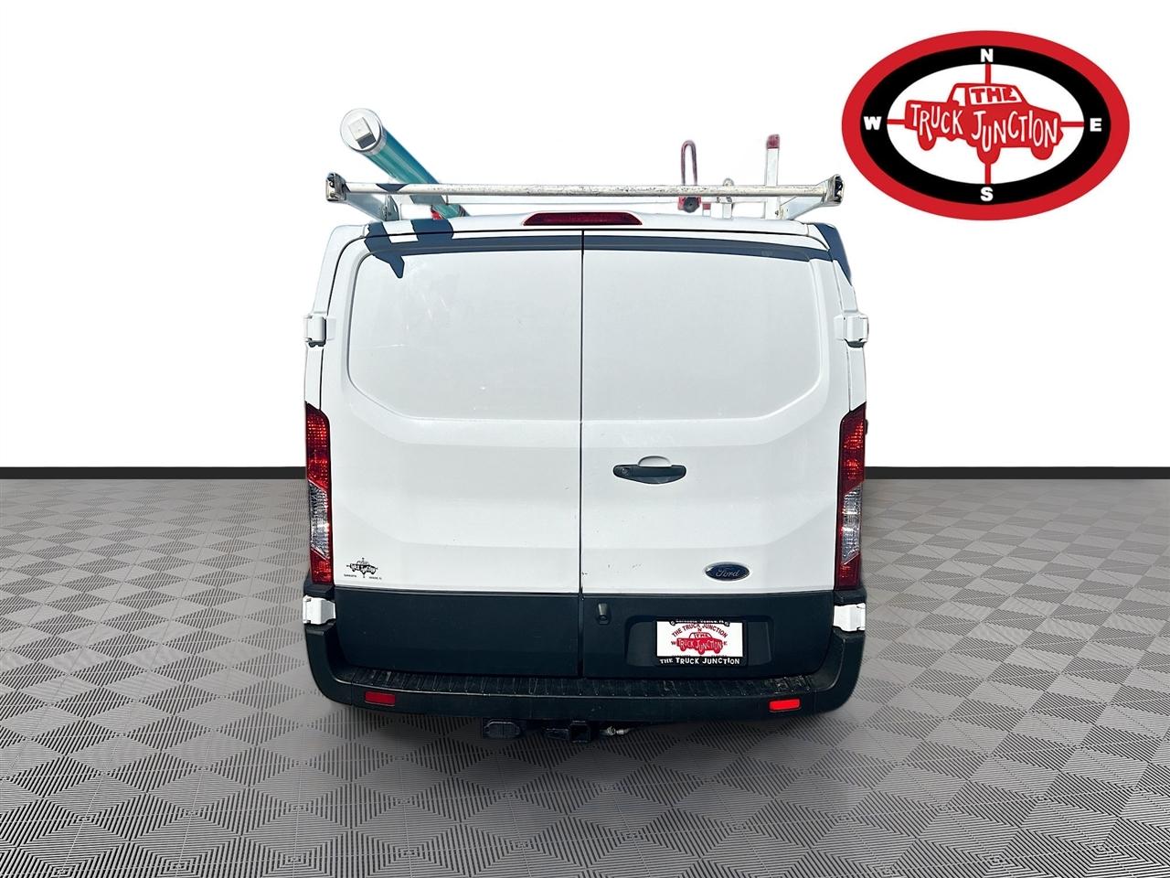 Ford Transit Cargo Van T-150 130" Low Rf 8670 GVWR RWD 2022