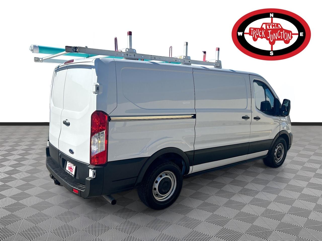 Ford Transit Cargo Van T-150 130" Low Rf 8670 GVWR RWD 2022
