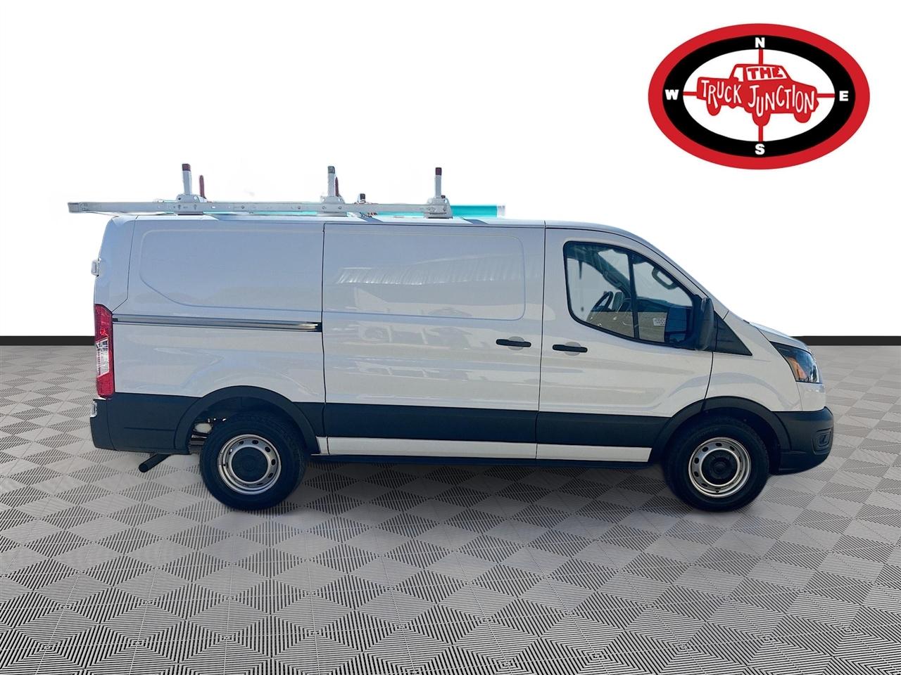 Ford Transit Cargo Van T-150 130" Low Rf 8670 GVWR RWD 2022