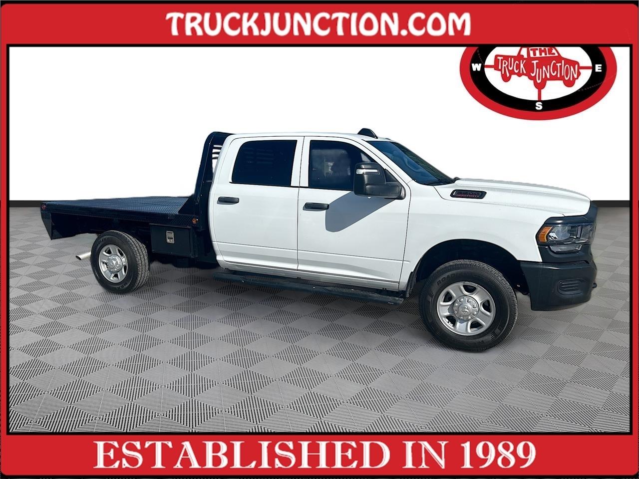 2023 RAM 2500 Tradesman 4x4 Crew Cab 8' Box