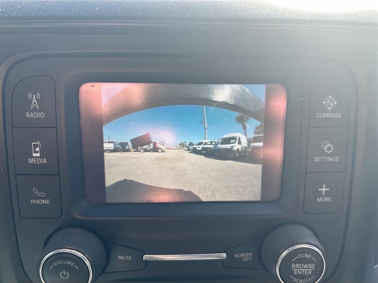 RAM 2500 Tradesman 4x4 Crew Cab 8' Box 2023