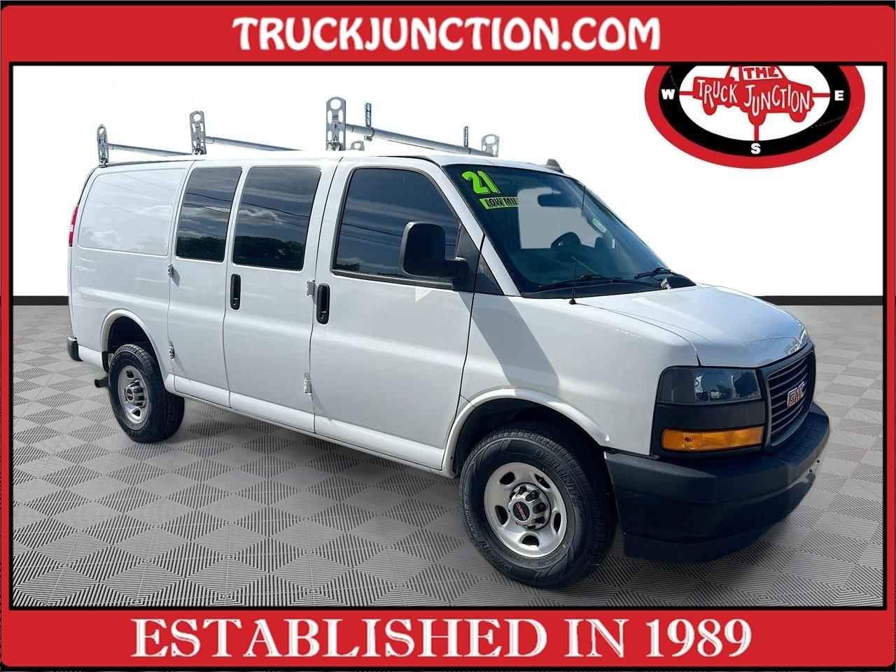 2021 GMC Savana Cargo Van RWD 2500 135"