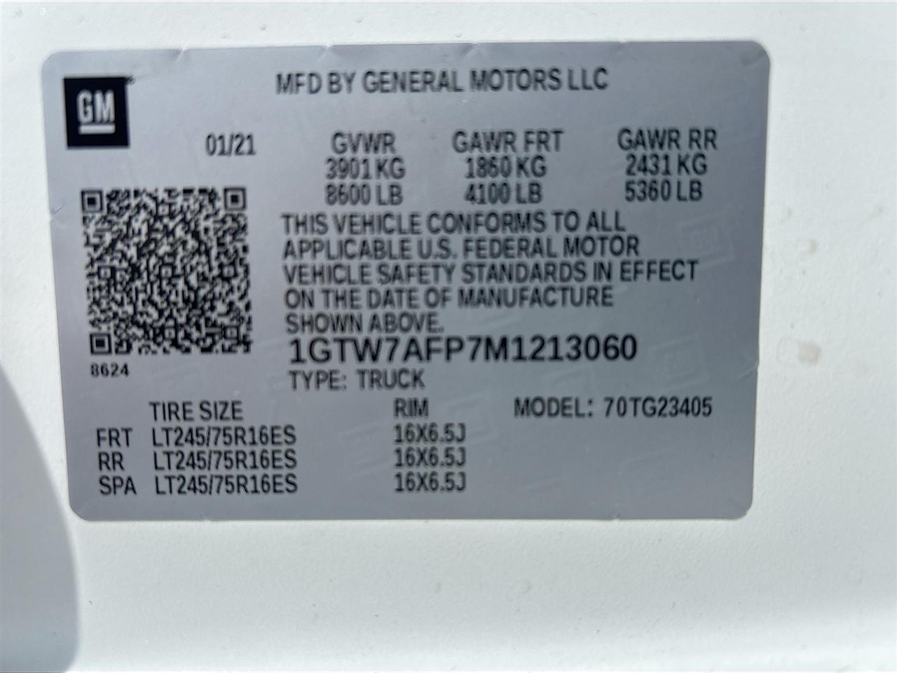 GMC Savana Cargo Van RWD 2500 135" 2021