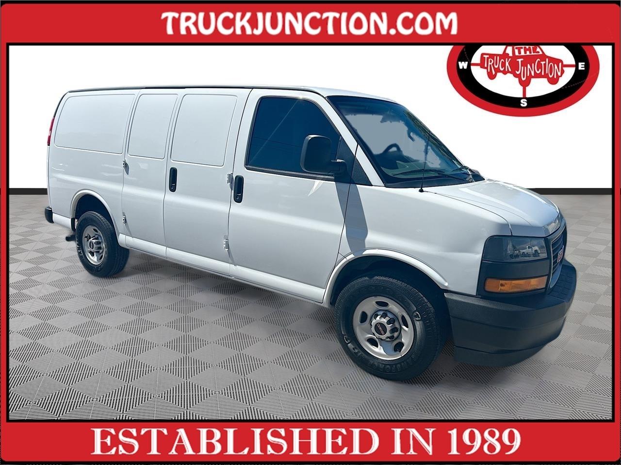 2019 GMC Savana Cargo Van RWD 2500 135"