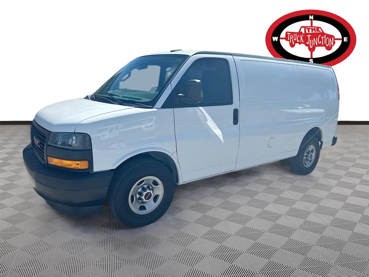 GMC Savana Cargo Van RWD 2500 135" 2019