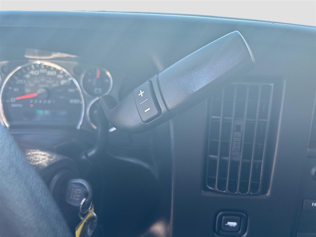 GMC Savana Cargo Van RWD 2500 135" 2019