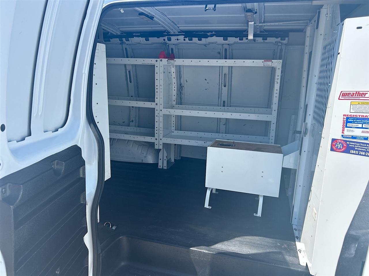 GMC Savana Cargo Van RWD 2500 135" 2019