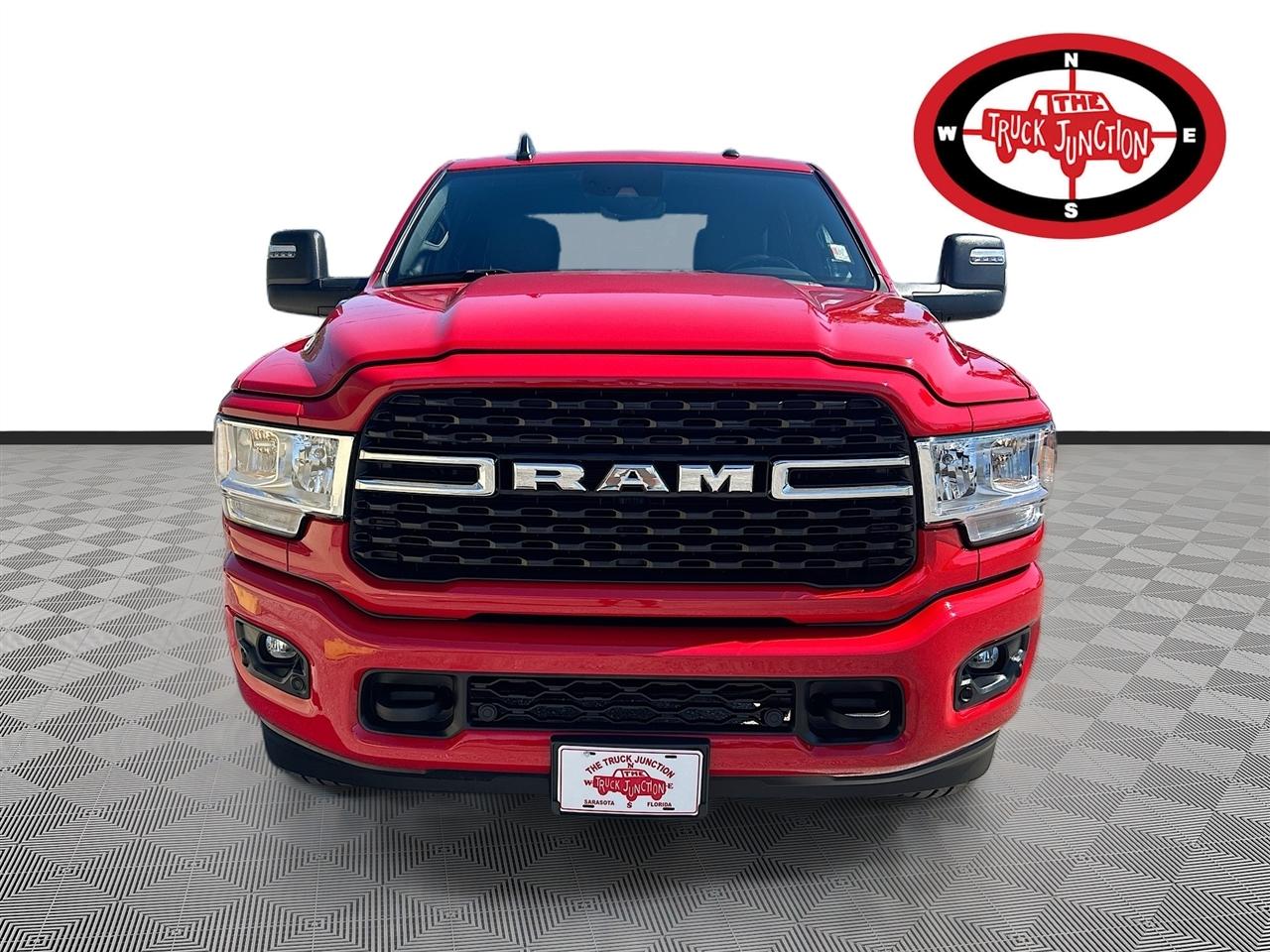 RAM 2500 Big Horn 4x4 Crew Cab 6'4" Box 2024
