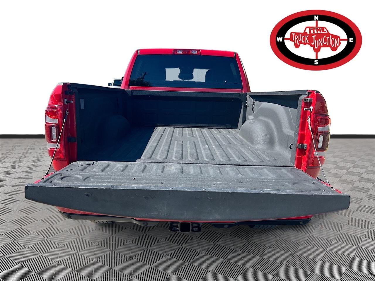 RAM 2500 Big Horn 4x4 Crew Cab 6'4" Box 2024
