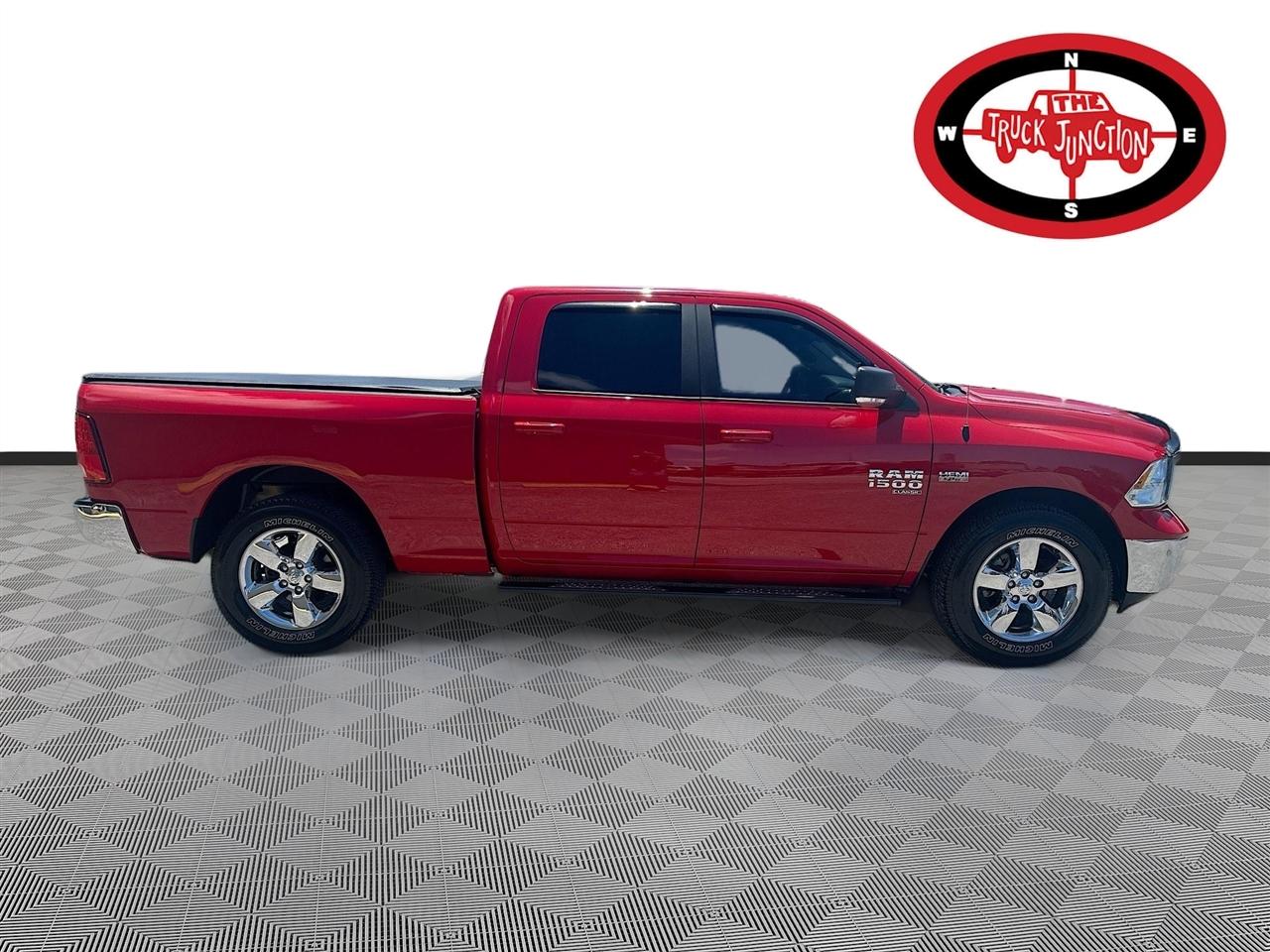 RAM 1500 Classic Big Horn 4x4 Crew Cab 6'4" Box 2019