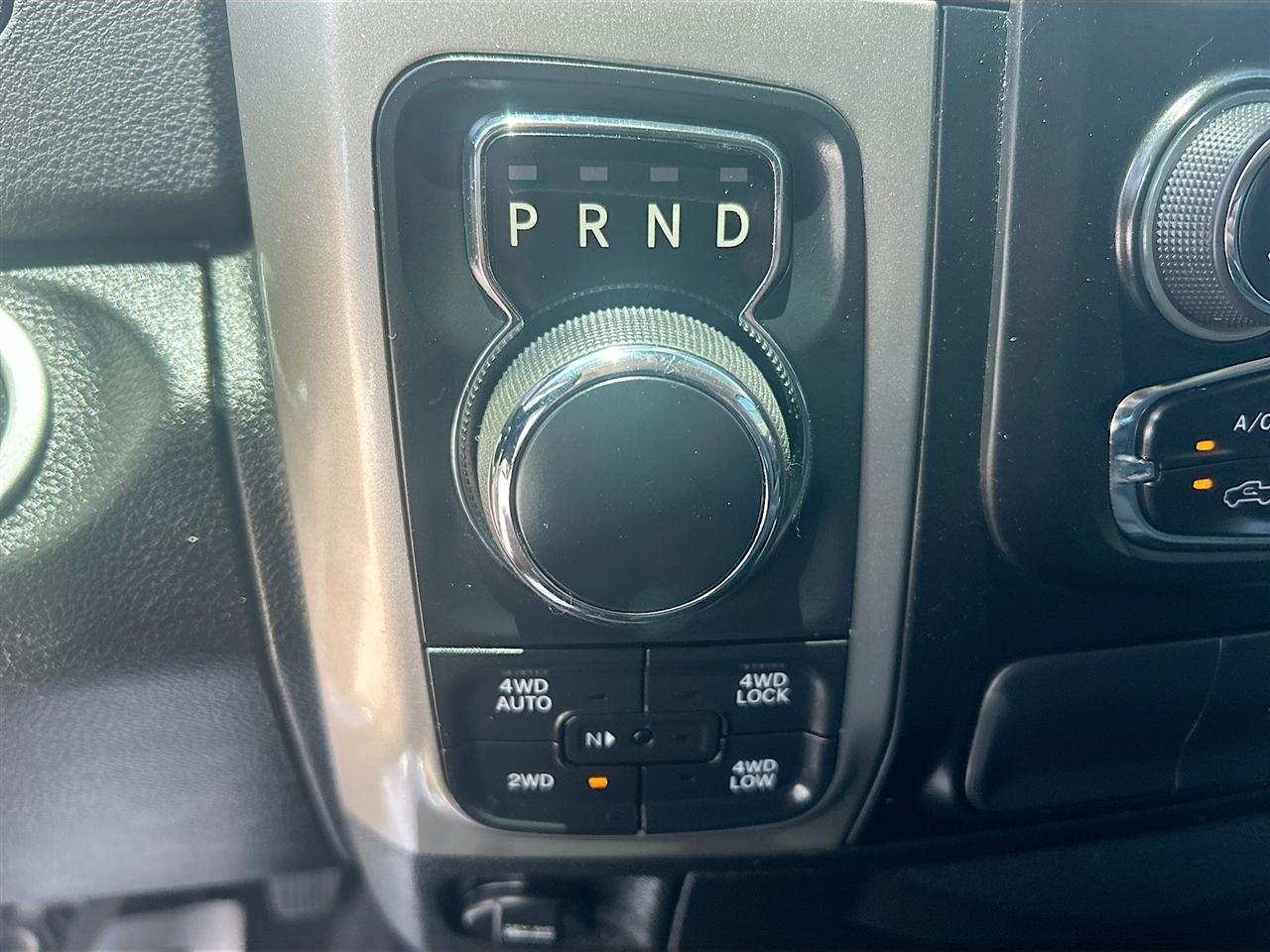 RAM 1500 Classic Big Horn 4x4 Crew Cab 6'4" Box 2019