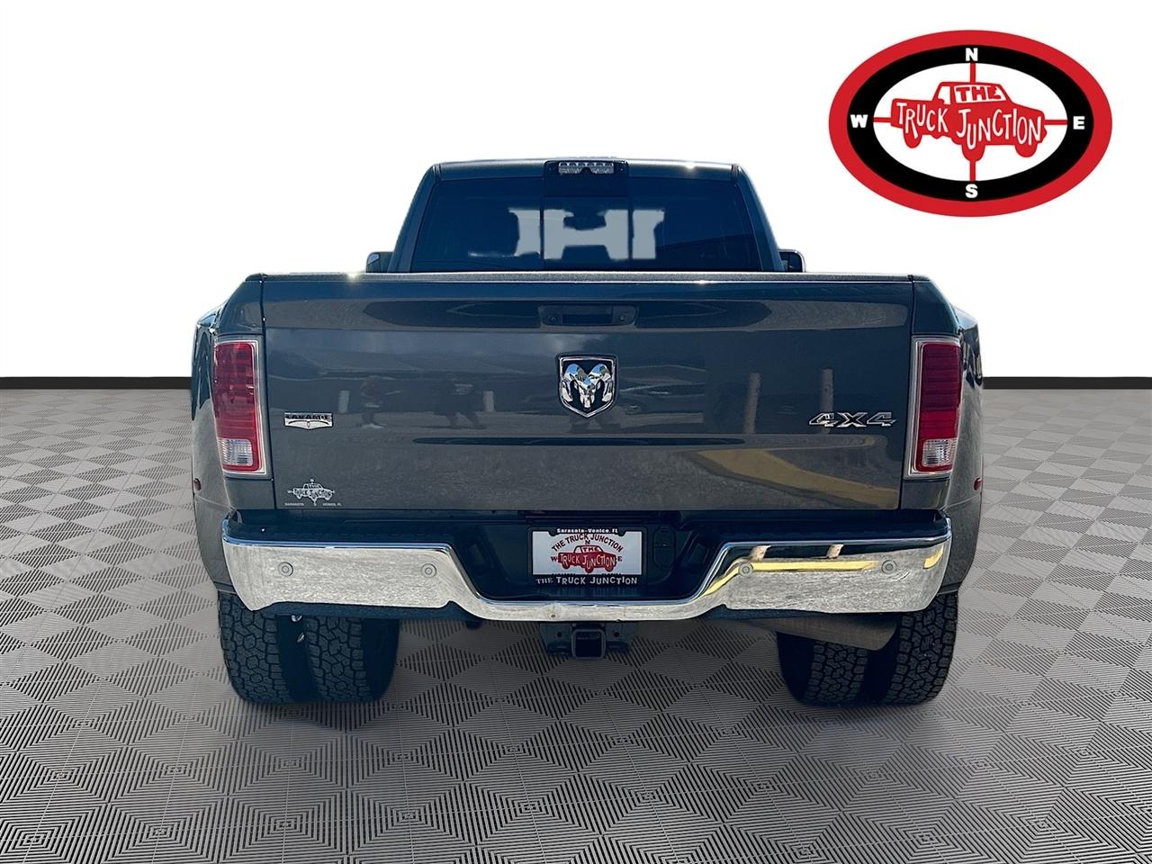 RAM 3500 Laramie 4x4 Crew Cab 8' Box 2018