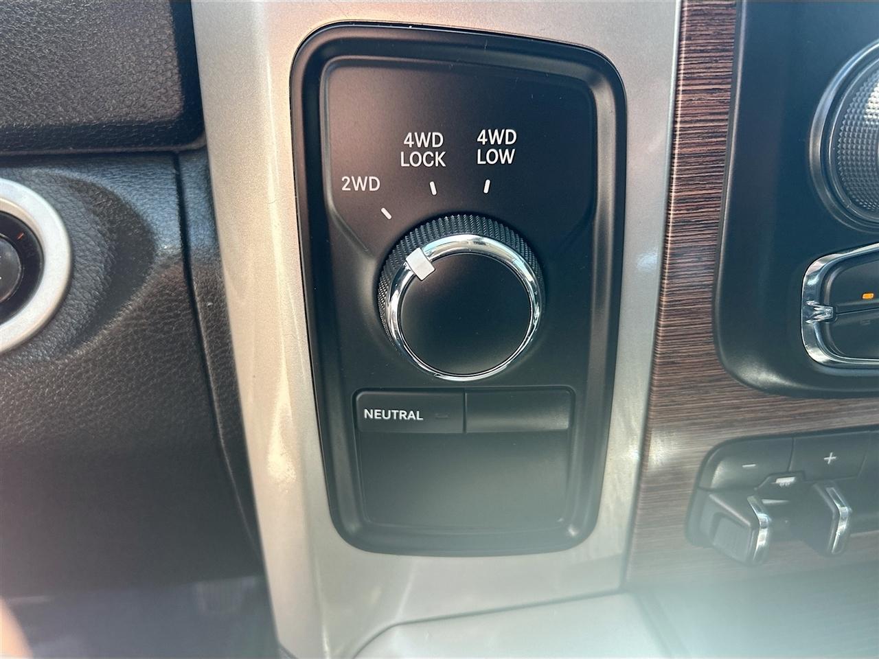 RAM 3500 Laramie 4x4 Crew Cab 8' Box 2018