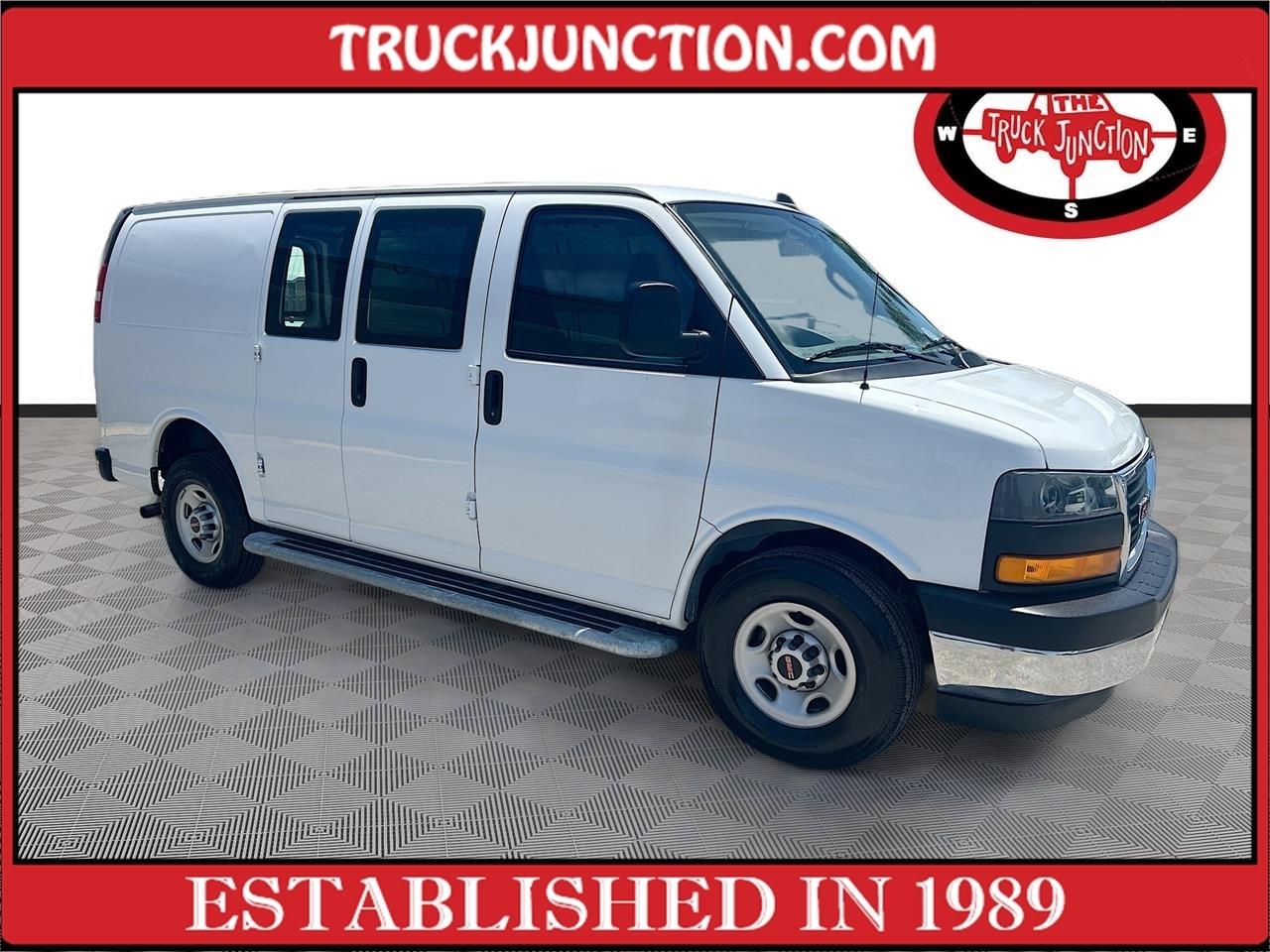 2023 GMC Savana Cargo Van RWD 2500 135"