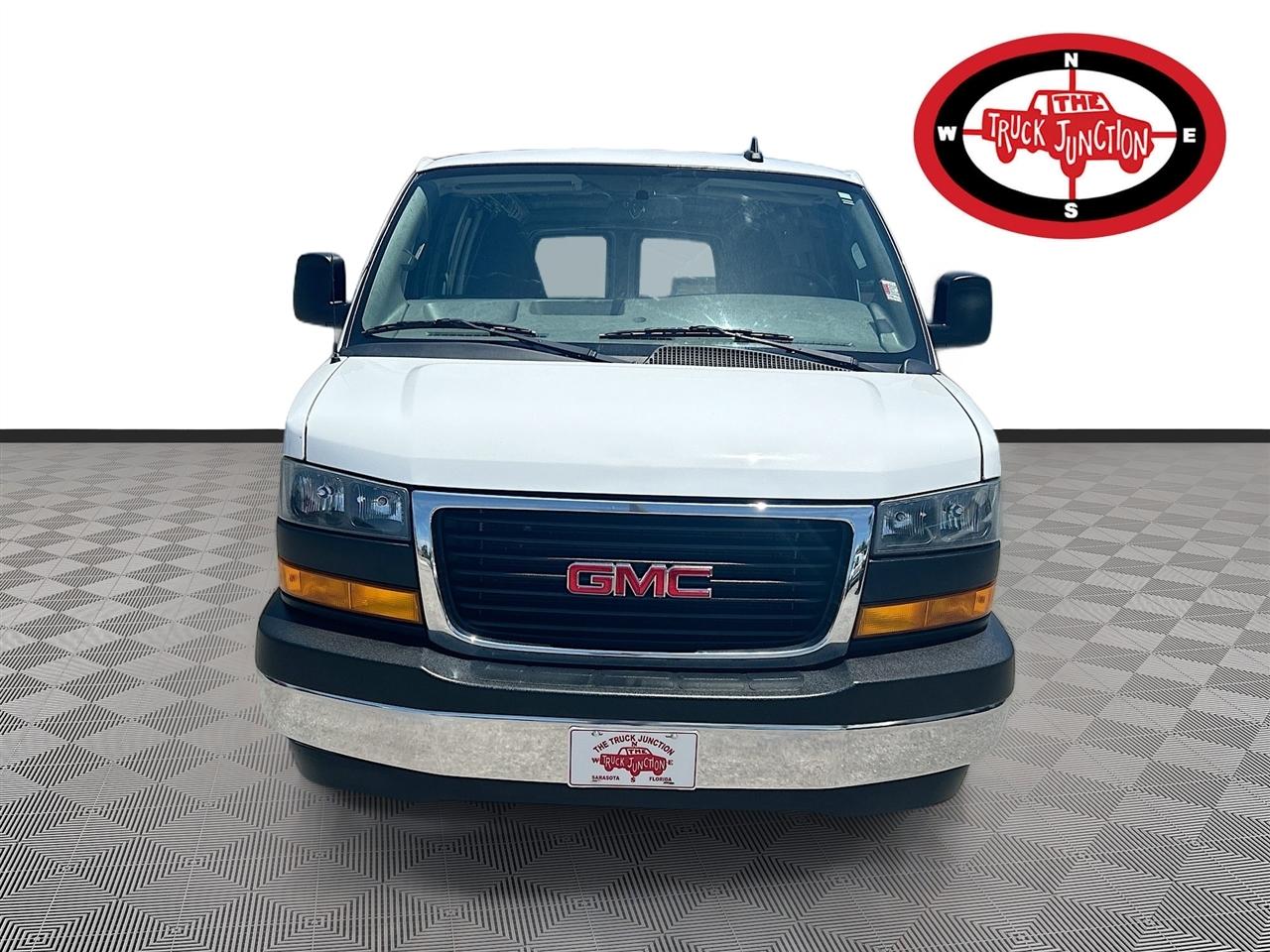 GMC Savana Cargo Van RWD 2500 135" 2023