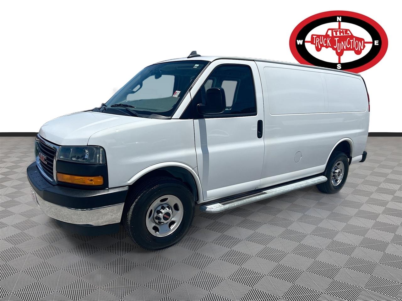 GMC Savana Cargo Van RWD 2500 135" 2023