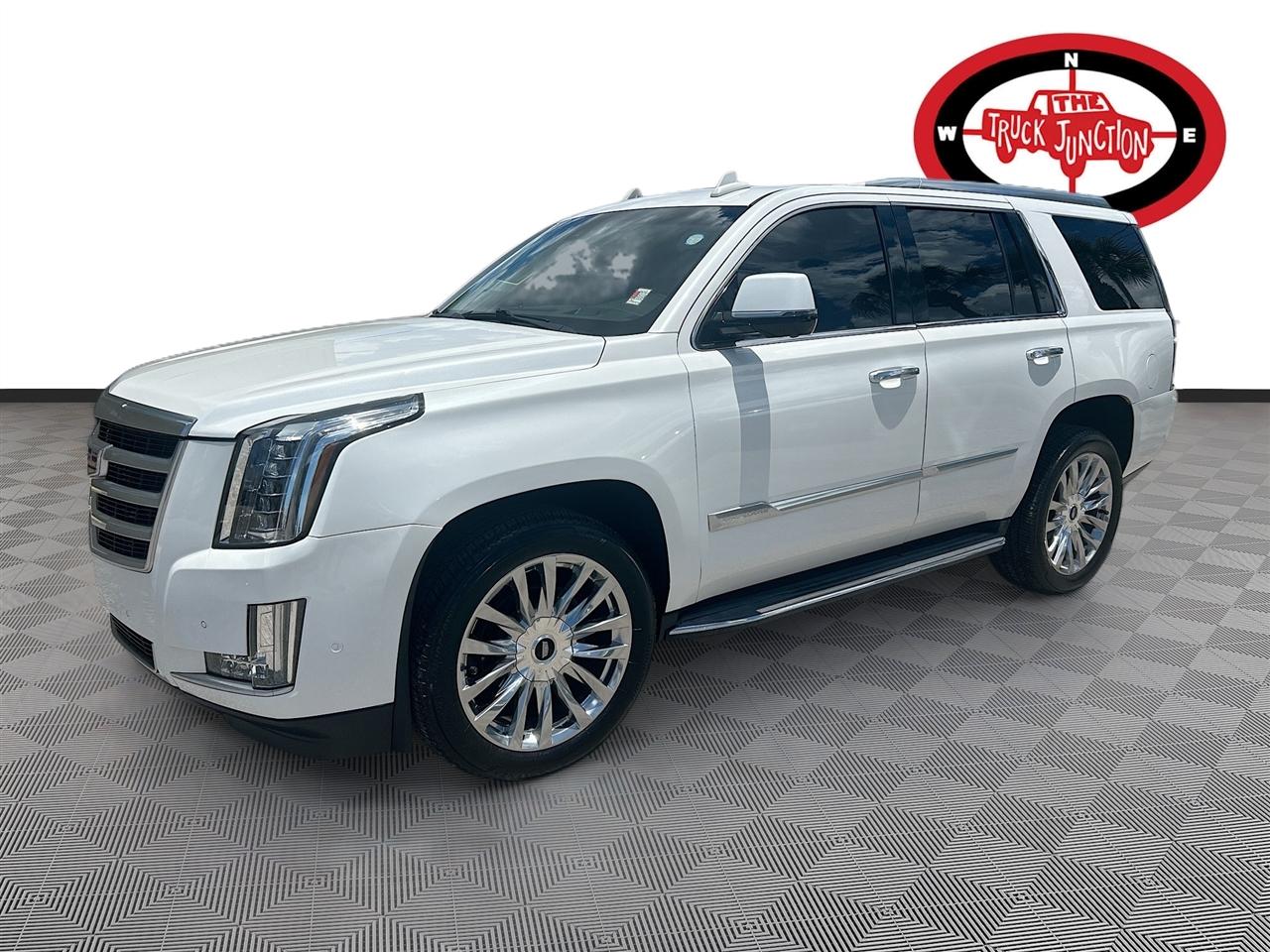 Cadillac Escalade 2WD 4dr Luxury 2019