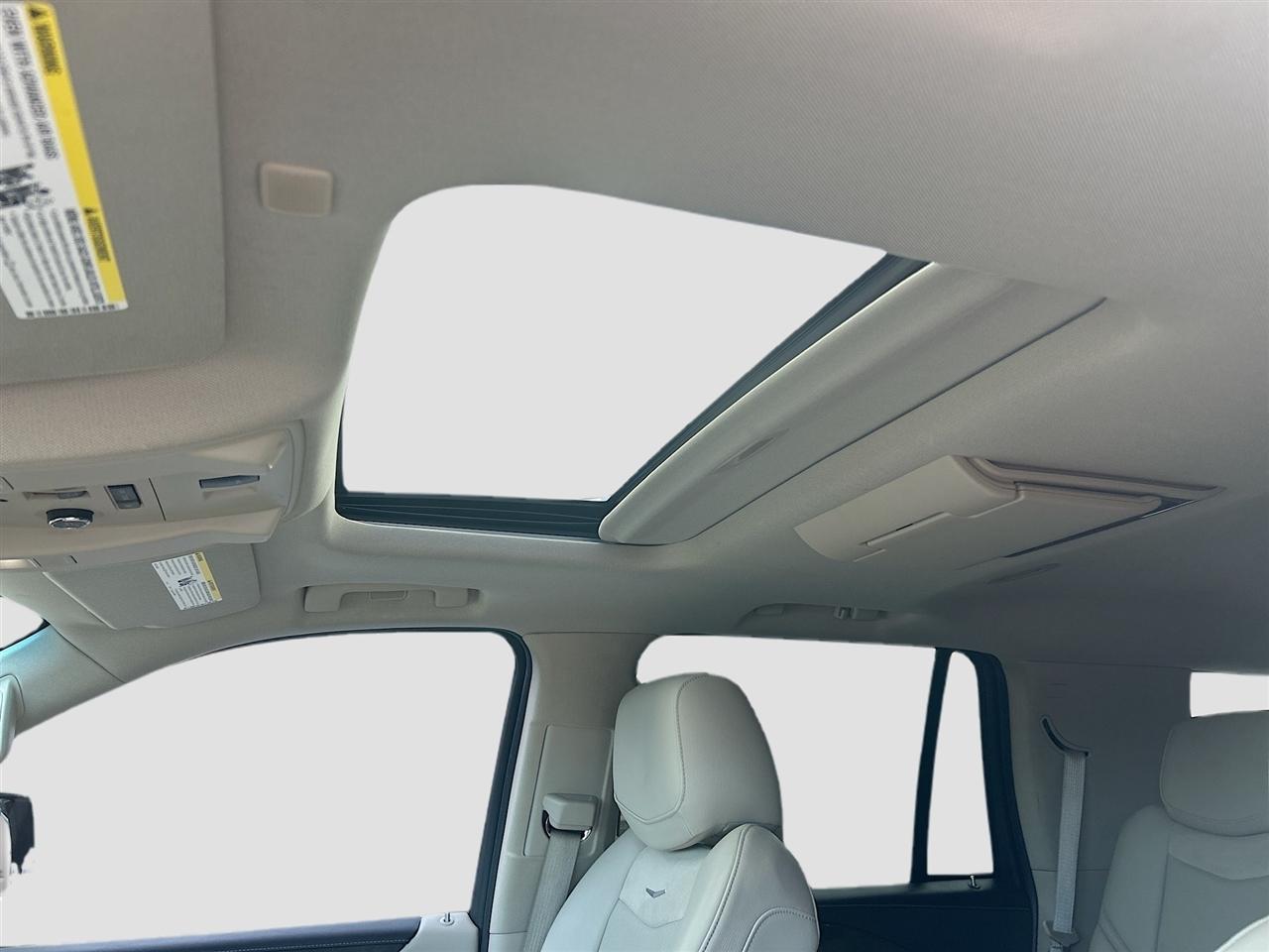 Cadillac Escalade 2WD 4dr Luxury 2019