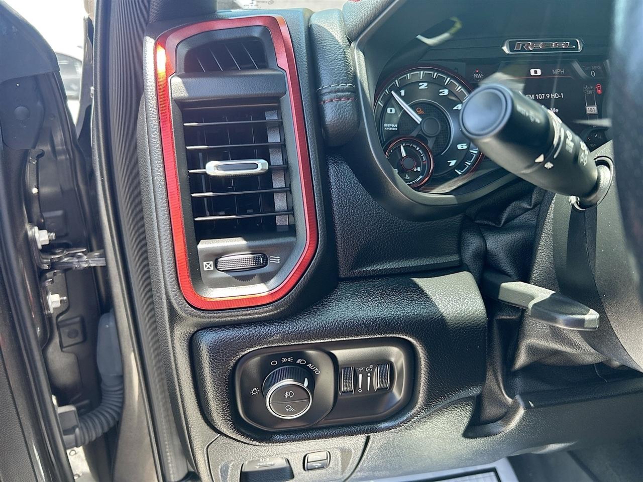 RAM 1500 Rebel 4x4 Crew Cab 5'7" Box 2019