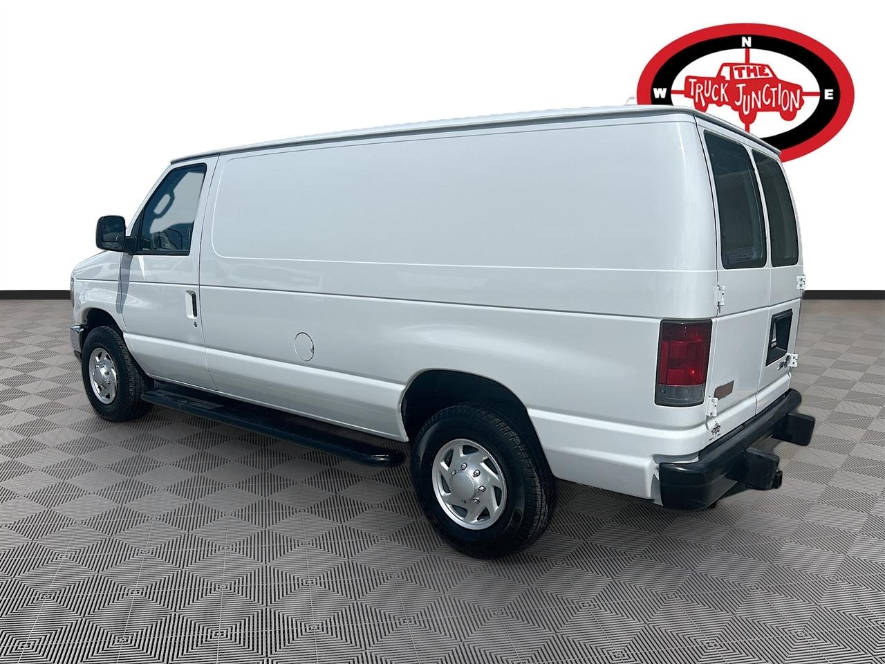 Ford Econoline Cargo Van E-250 Recreational 2012