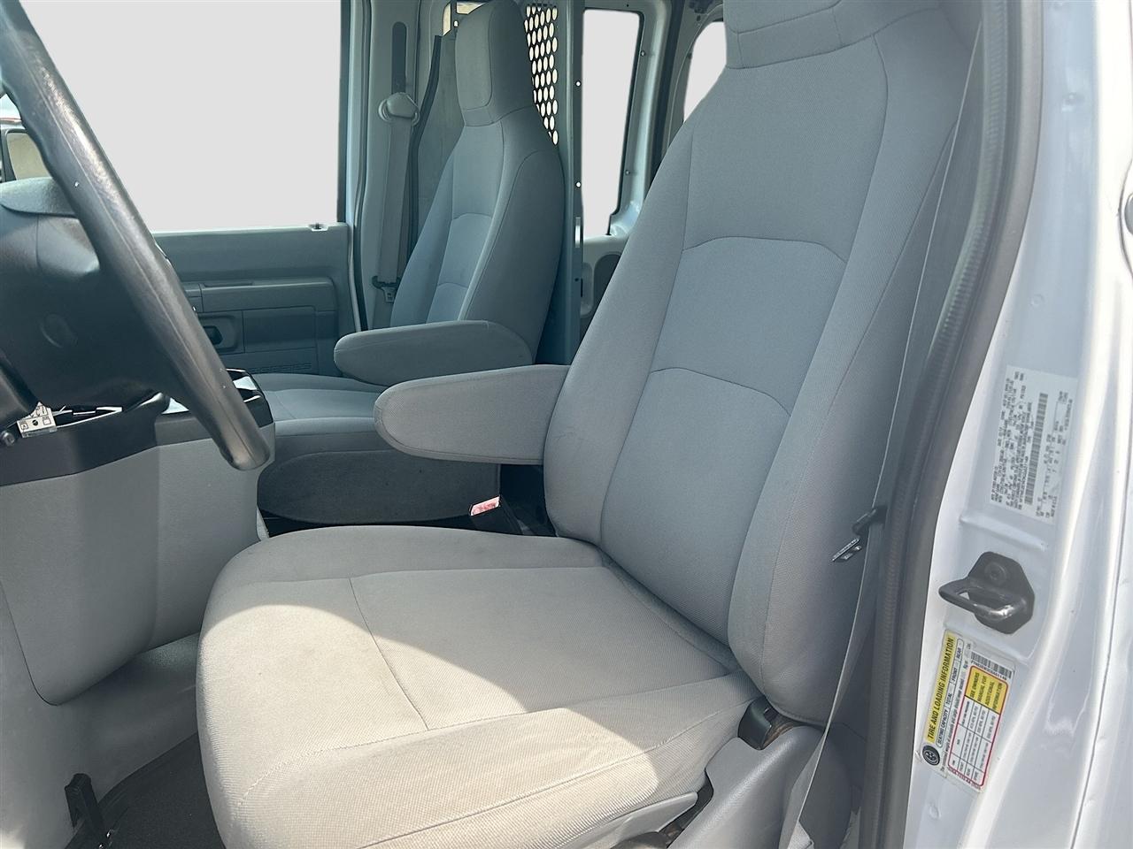 Ford Econoline Cargo Van E-250 Recreational 2012