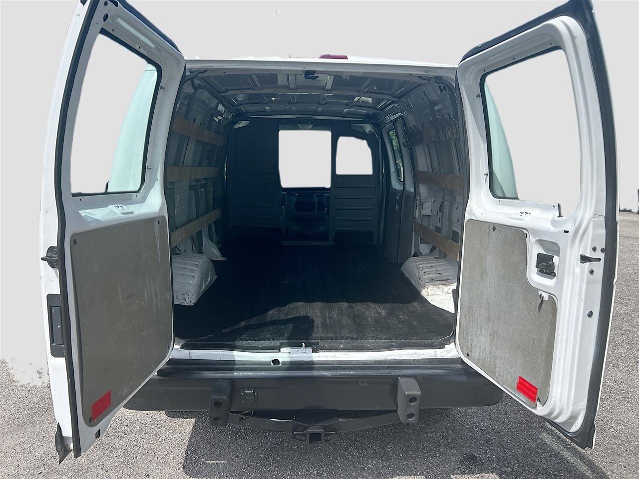 Ford Econoline Cargo Van E-250 Recreational 2012