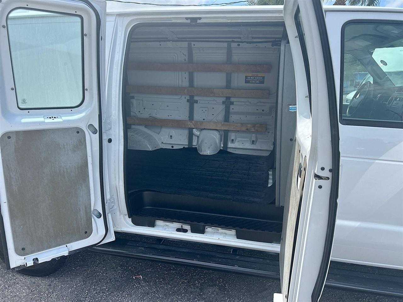 Ford Econoline Cargo Van E-250 Recreational 2012