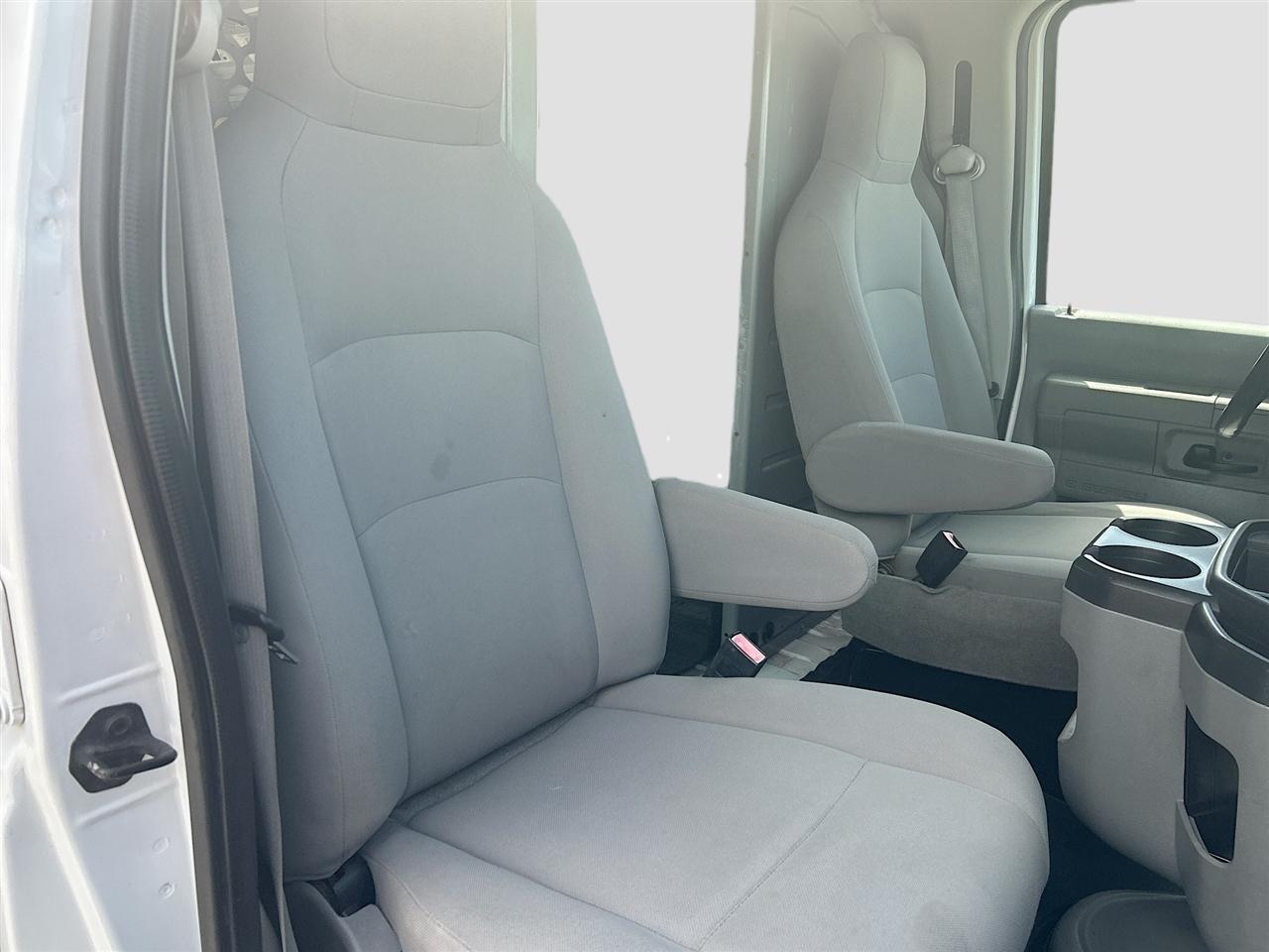 Ford Econoline Cargo Van E-250 Recreational 2012