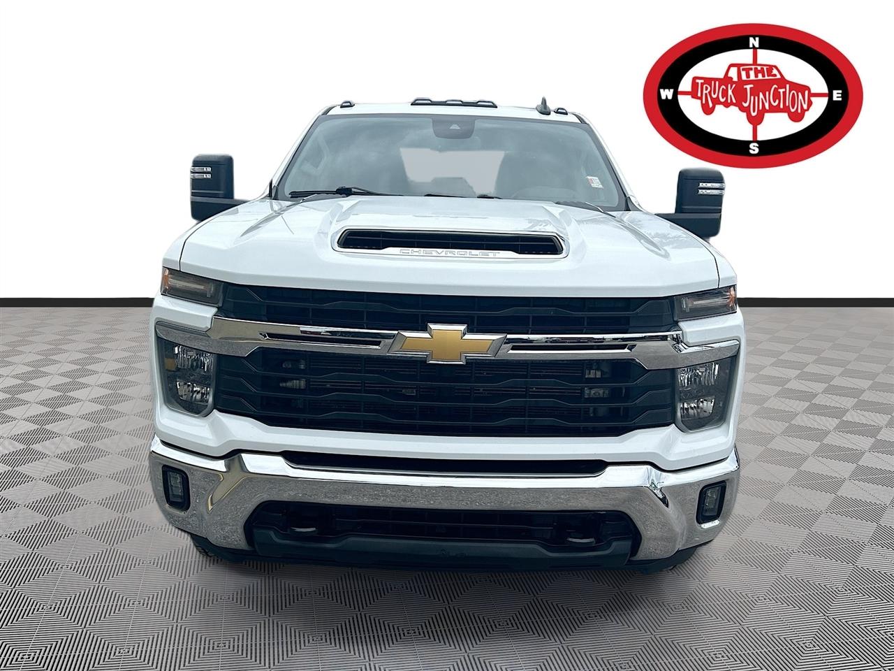 Chevrolet Silverado 3500HD CC 4WD Crew Cab 177" WB, 60" CA LT 2024