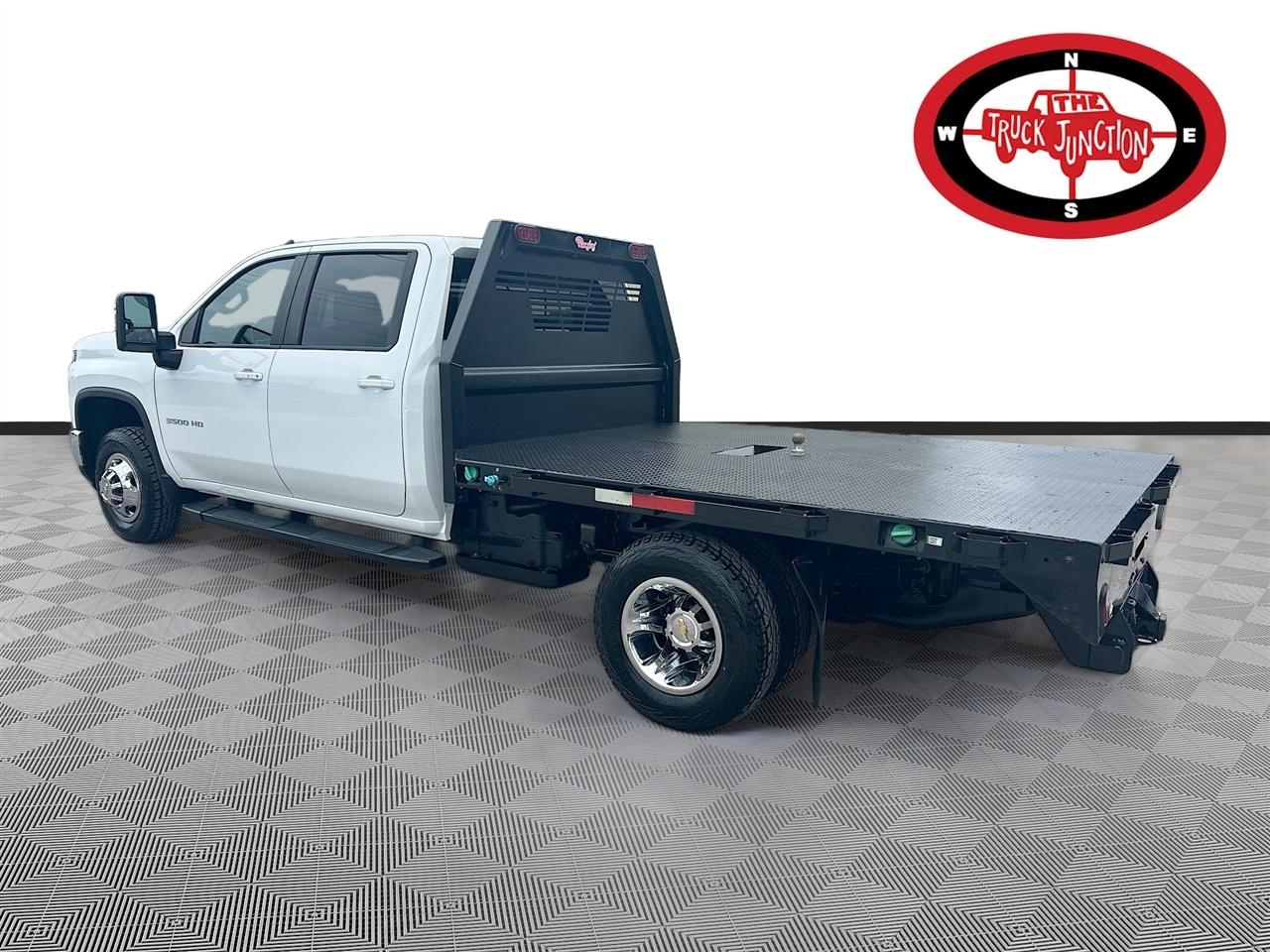 Chevrolet Silverado 3500HD CC 4WD Crew Cab 177" WB, 60" CA LT 2024