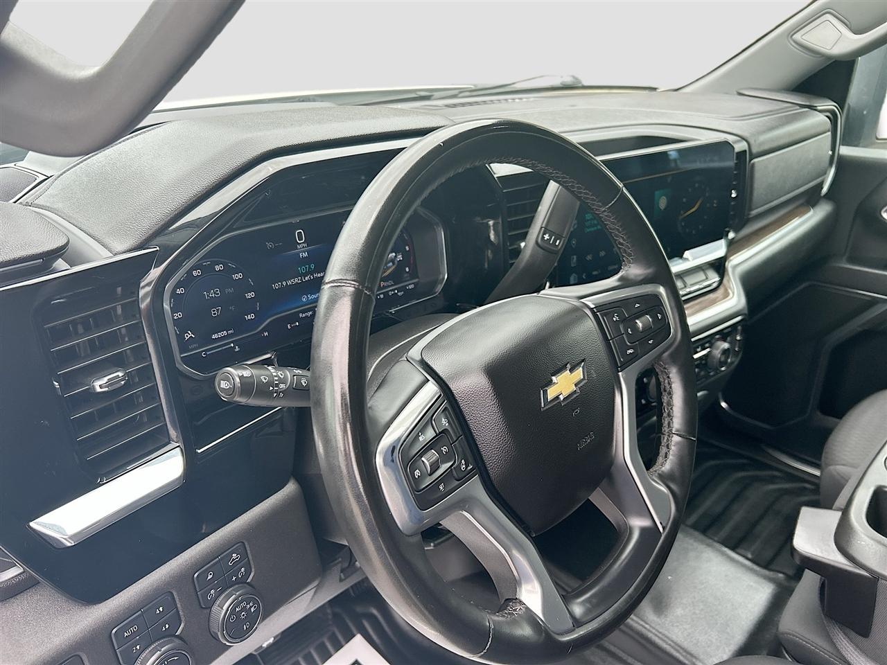 Chevrolet Silverado 3500HD CC 4WD Crew Cab 177" WB, 60" CA LT 2024